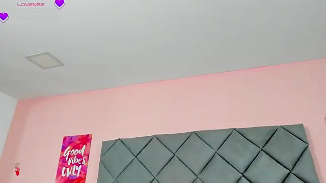 TaylorEvanss online show from 23, 11, 2025