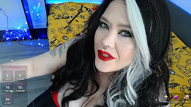 wickedxqueen online show from 23, 4, 2026
