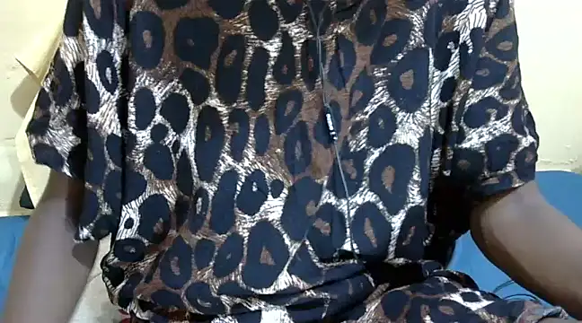 Snapshot of Slender-simple1 chatting on 22, 2, 2025 Slender-simple1 online show from 22, 2, 2025