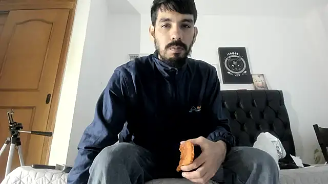 JohanyLatino online show from 26, 1, 2025