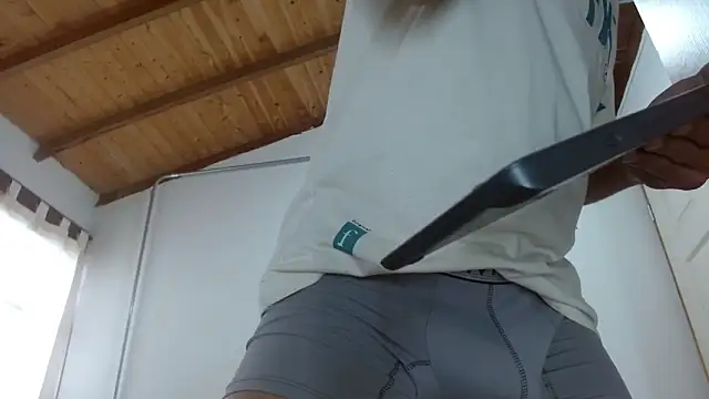 JohanyLatino online show from 12, 7, 2026
