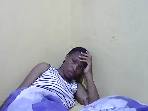 Smillie prety online show from 19, 10, 2025