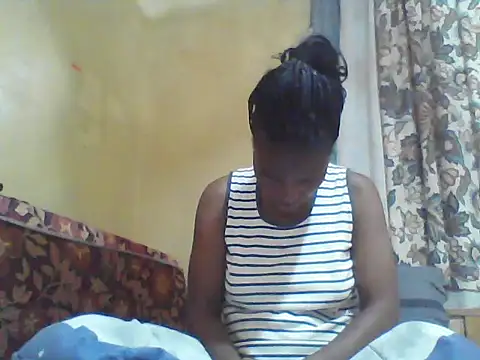 Snapshot of Smillie_prety chatting on 9, 7, 2026 Smillie prety online show from 9, 7, 2026