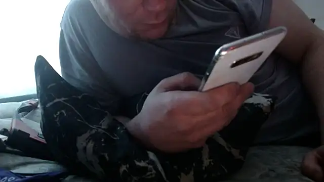 Snapshot of ACABFTP chatting on 18, 12, 2024 ACABFTP online show from 18, 12, 2024