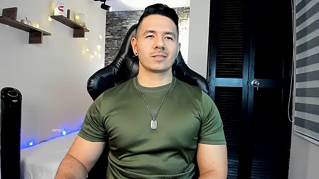 Snapshot of ransoj chatting on 6, 12, 2024 ransoj online show from 6, 12, 2024