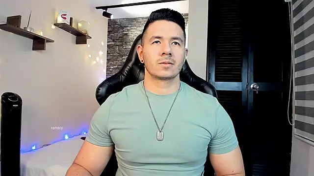 Snapshot of ransoj chatting on 7, 12, 2024 ransoj online show from 7, 12, 2024