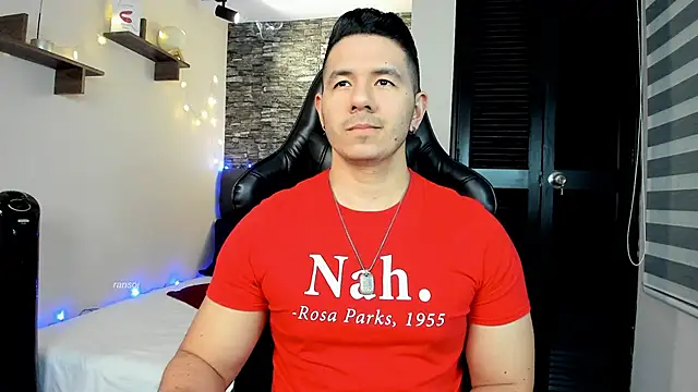 Snapshot of ransoj chatting on 8, 12, 2024 ransoj online show from 8, 12, 2024