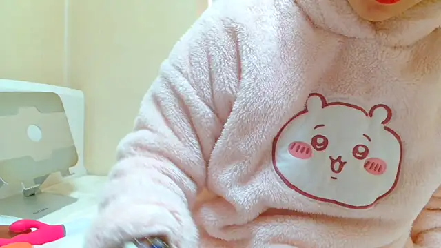 Snapshot of liliyRiSAcha-n chatting on 14, 2, 2025 liliyRiSAcha-n online show from 14, 2, 2025