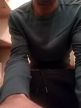 cum spring online show from 25, 12, 2024