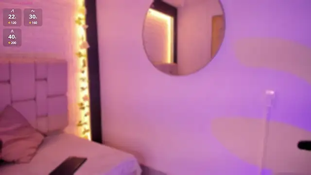 Snapshot of emma_woods_ chatting on 14, 12, 2024 emma woods online show from 14, 12, 2024