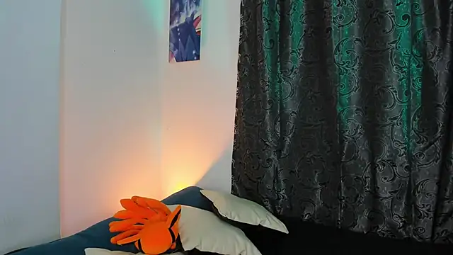 Snapshot of emma_woods_ chatting on 9, 9, 2025 emma woods online show from 9, 9, 2025