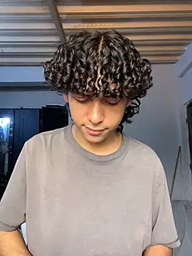 Snapshot of Cherry_boy_18 chatting on 15, 4, 2026 Cherry boy 18 online show from 15, 4, 2026