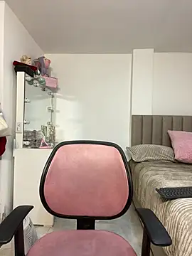 Natalia Suarez online show from 26, 4, 2026
