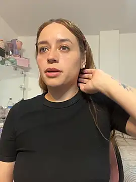 Natalia Suarez online show from 30, 4, 2026