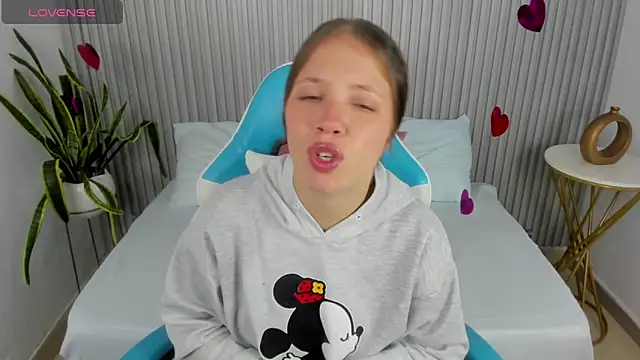 nataly rodri online show from 15, 2, 2025