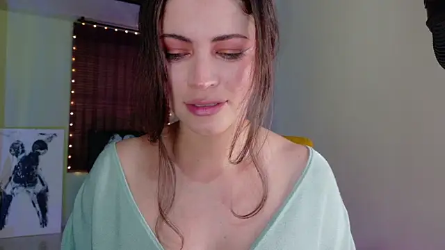 Snapshot of Emma__Blanco chatting on 6, 10, 2025 Emma  Blanco online show from 6, 10, 2025