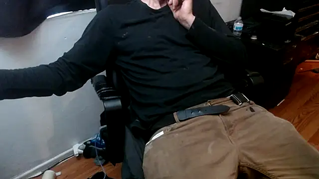 Snapshot of leanjamesdean chatting on 2, 8, 2026 leanjamesdean online show from 2, 8, 2026