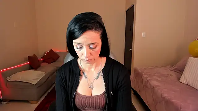 Kristen Garner online show from 30, 6, 2026