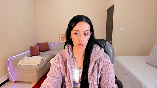 Kristen Garner online show from 20, 7, 2026
