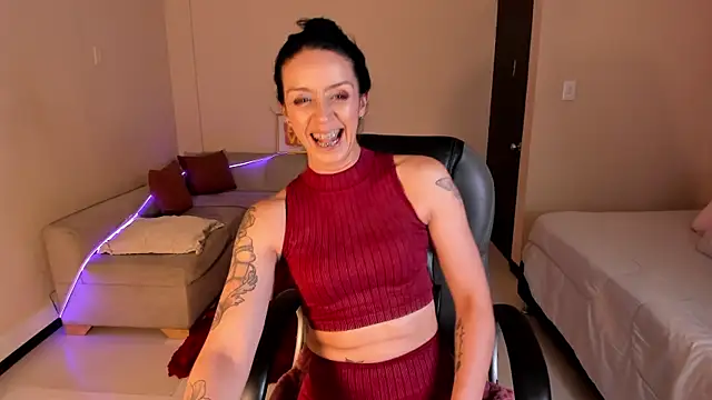 Kristen Garner online show from 21, 7, 2026