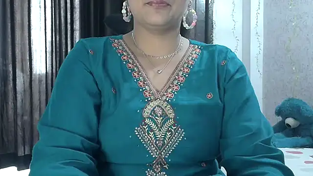 Snapshot of Maria_55 chatting on 13, 9, 2025 Maria 55 online show from 13, 9, 2025