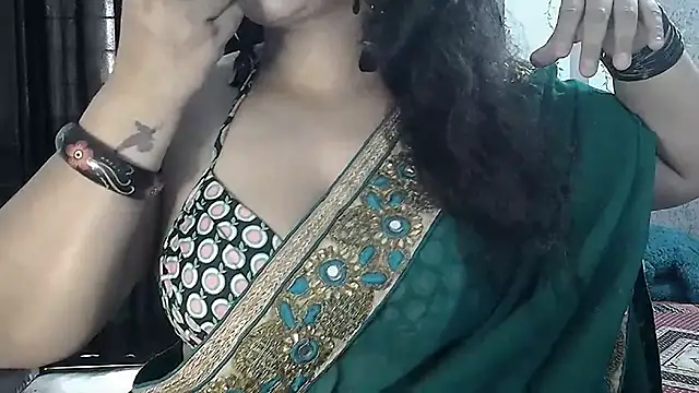 Snapshot of Maria_55 chatting on 23, 10, 2025 Maria 55 online show from 23, 10, 2025