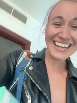 Dina-Light online show from 20, 2, 2025