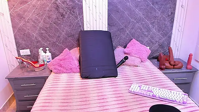 Snapshot of AndreaFletcher chatting on 13, 2, 2026 AndreaFletcher online show from 13, 2, 2026