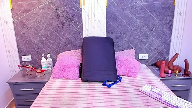 Snapshot of AndreaFletcher chatting on 7, 3, 2026 AndreaFletcher online show from 7, 3, 2026