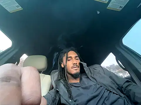 Snapshot of BD2LONG chatting on 8, 10, 2025 BD2LONG online show from 8, 10, 2025