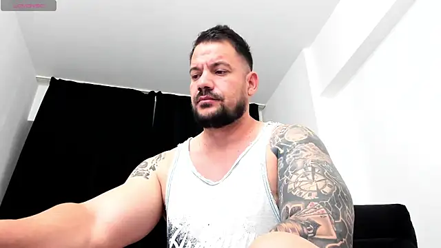 musclemonster31 online show from 7, 10, 2025