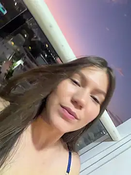 AmelieLaurent  online show from 20, 12, 2025