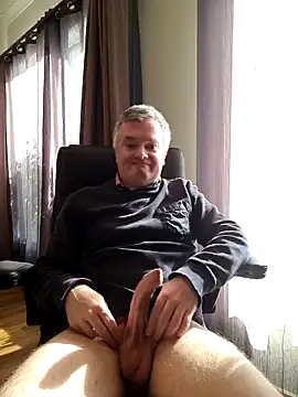 MichOxxford online show from 13, 10, 2025