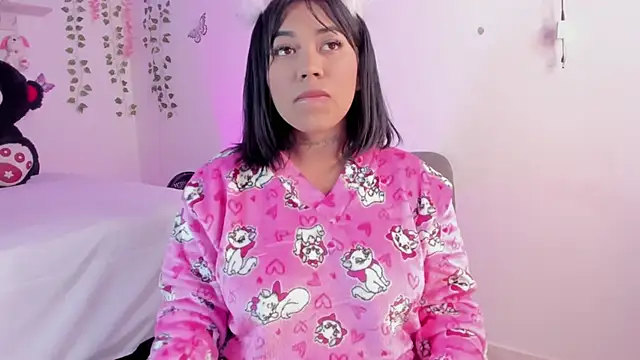 Emily restrepo online show from 17, 12, 2024