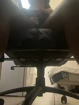 YesTheSexiest online show from 18, 1, 2026