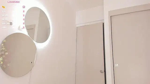 mia yourmommy online show from 17, 3, 2025