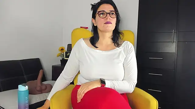adriana71 online show from 4, 7, 2026