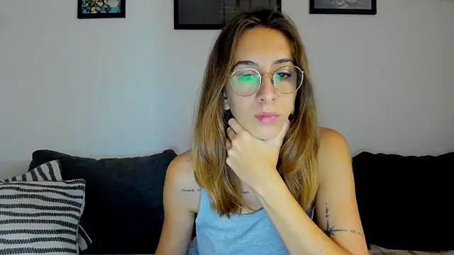 Snapshot of DesireMore90 chatting on 10, 11, 2025 DesireMore90 online show from 10, 11, 2025