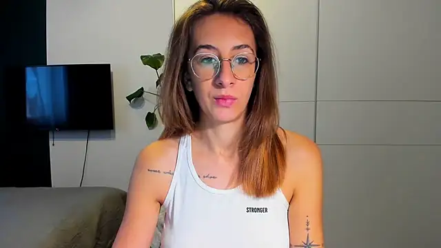 Snapshot of DesireMore90 chatting on 15, 11, 2025 DesireMore90 online show from 15, 11, 2025