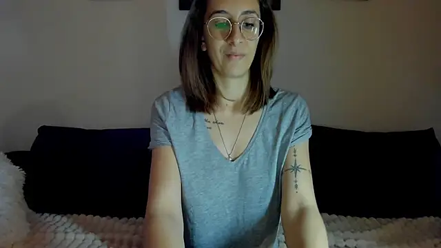 Snapshot of DesireMore90 chatting on 17, 2, 2026 DesireMore90 online show from 17, 2, 2026