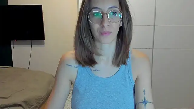 Snapshot of DesireMore90 chatting on 7, 3, 2026 DesireMore90 online show from 7, 3, 2026