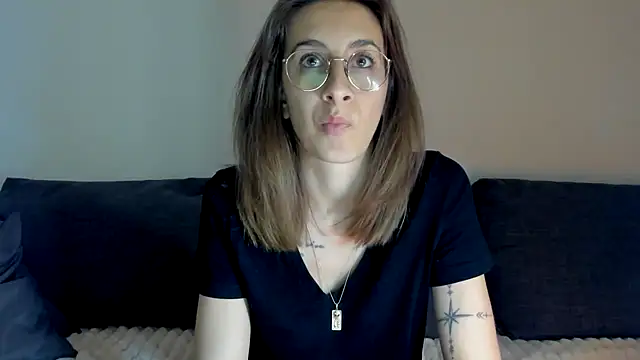 Snapshot of DesireMore90 chatting on 28, 3, 2026 DesireMore90 online show from 28, 3, 2026