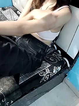 Karina jaan online show from 20, 1, 2025