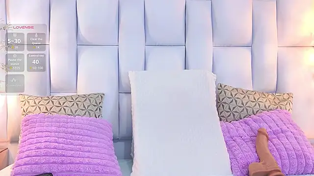 Iris Ross  online show from 8, 11, 2025