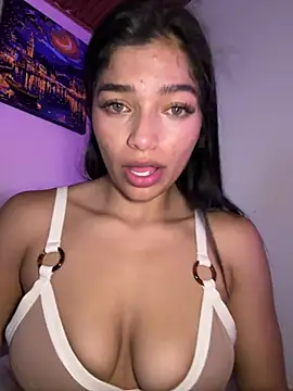 AgathaGeorgiou online show from 4, 8, 2026
