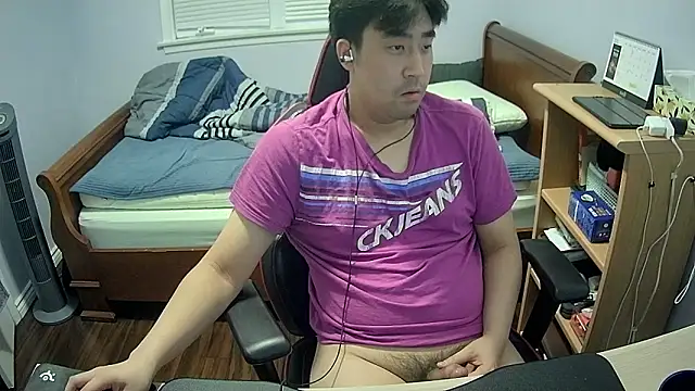 Snapshot of Koreanboy171 chatting on 10, 3, 2026 Koreanboy171 online show from 10, 3, 2026