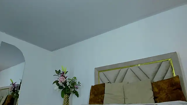 Snapshot of Violet_queen20 chatting on 10, 6, 2026 Violet queen20 online show from 10, 6, 2026