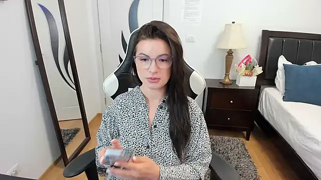 AmyPure  online show from 7, 5, 2026