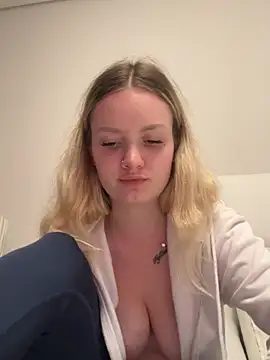 Snapshot of mariemelissah chatting on 27, 2, 2025 mariemelissah online show from 27, 2, 2025