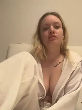 Snapshot of mariemelissah chatting on 1, 3, 2025 mariemelissah online show from 1, 3, 2025